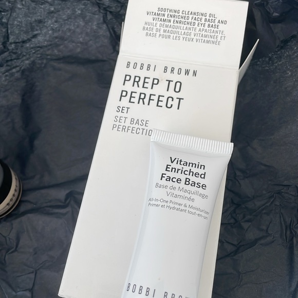 Bobbi Brown set base perfection kit - Picture 5 of 5